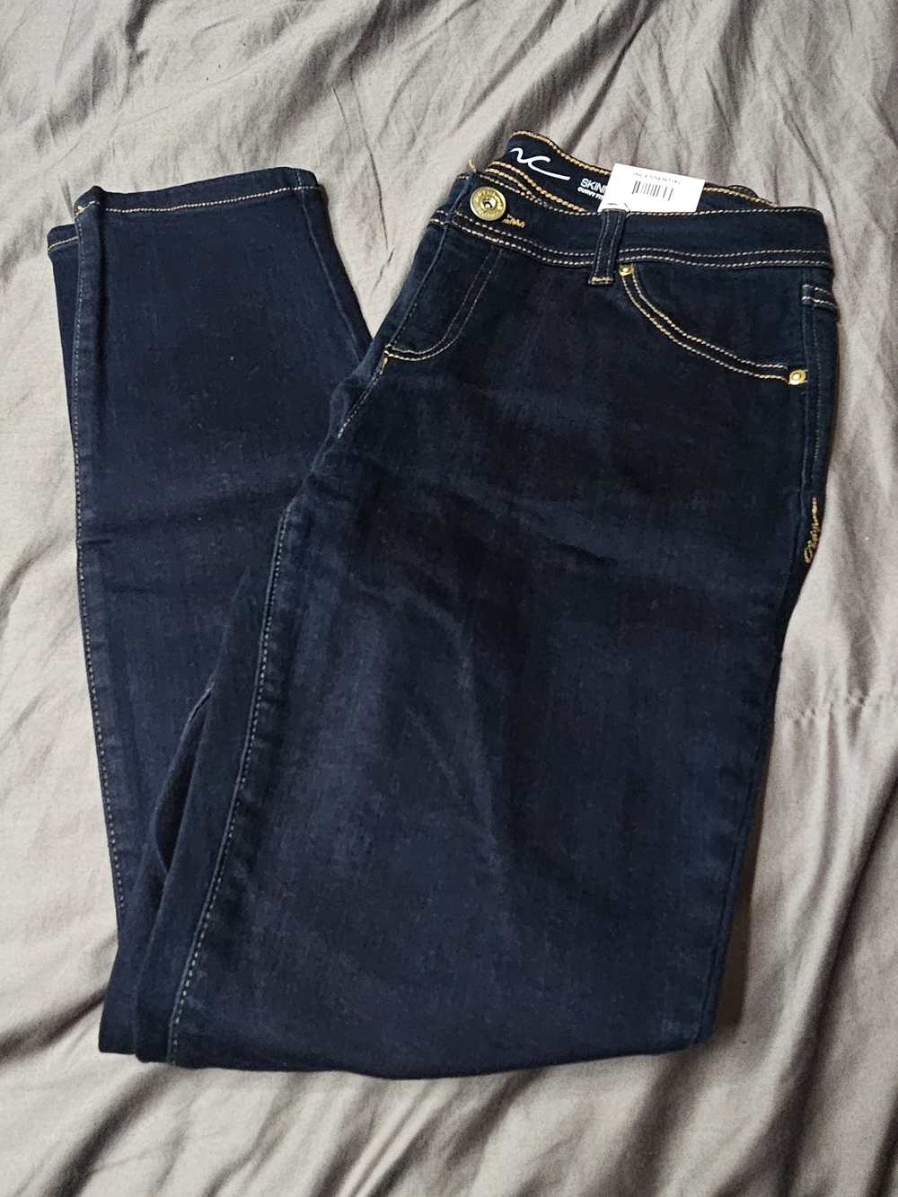 INC International Concepts Dark Blue Skinny Jeans Curvy Fit Petite